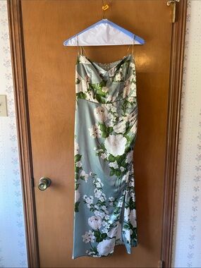 Reformation Marguerite dress in Tarragon size 8